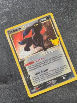 Umbreon Gold Star 17/17 Celebrations: Classic Collection Pokemon EXC - Image 4
