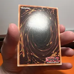 Konami Yu-Gi-Oh! Dark Magician JMPS-EN003 Ultra Rare 2500/2100 - Image 4