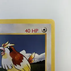 1999 1st Edition Pokemon Pidgey 57/102 Base Set Shadowless Card - Image 4