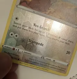 Pokemon TCG Card Eevee 125/203 Evolving Skies Reverse Holo Rayquaza Cameo LP - Image 3
