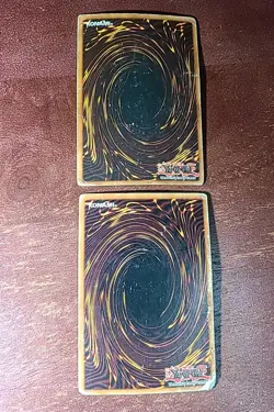 Yugioh Lot of (2) Blue Eyes White Dragon SDK-001 Ultra Rare Unlimited Starter - Image 2