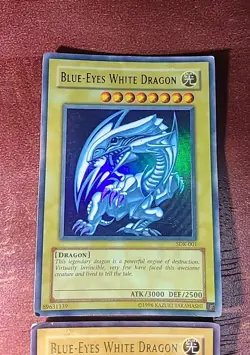 Yugioh Lot of (2) Blue Eyes White Dragon SDK-001 Ultra Rare Unlimited Starter - Image 3