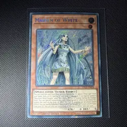 25LP-EN018 "Maiden of White" Secret Rare Emblazoned STAMPED Yu-Gi-Oh - Image 1