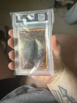 *PSA 9 QCR* Blue-Eyes White Dragon RA04-EN108 - Image 2