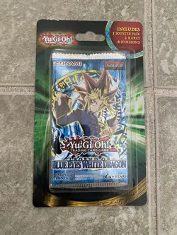Yu-Gi-Oh Legend of Blue Eyes White Dragon Blister (Booster Pack+Cards) - Image 1