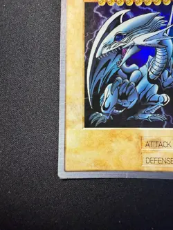 Yu-Gi-Oh Original Blue Eyes White Dragon Bandai English Version - Image 2