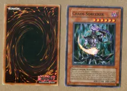 Yu-Gi-Oh! 1st Edition SD6-EN012 Chaos Sorcerer SPELLCASTER EFFECT. GAME CARD - Image 1