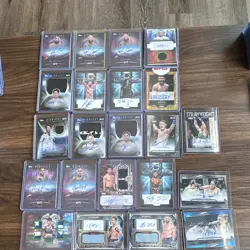 TOPPS UFC MEGA LOT 88. Chrome, sapphire, Midnight & Knockout. Autos, #, inserts - Image 1