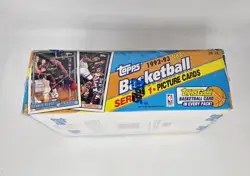 FACTORY SEALED 1992-93 Topps Basketball Series 1 Box 36 Wax Packs Jordan Gold - Image 4
