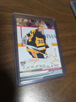 2024-25 Upper Deck Series 2 Young Guns Joel Blomqvist Ud Exclusive 42/100 Gold - Image 2