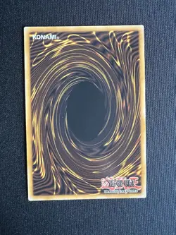 Yugioh Celtic Guardian LOB-EN007 Super Rare 25th Anniversary NM - Image 2