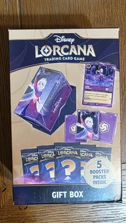 Ravensburger Disney Lorcana Fabled Elsa Gift Box Foil Promo + 5 Boosters - Image 2