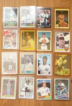 Random Vintage Baseball Cards Lot ~200+ Cards | 1970s–1990s | Box Collection) - Image 2