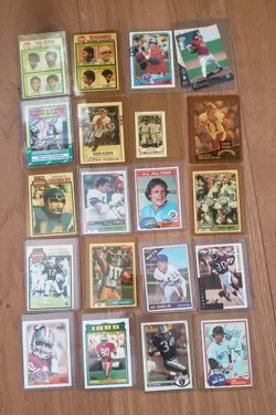 Random Vintage Baseball Cards Lot ~200+ Cards | 1970s–1990s | Box Collection) - Image 5