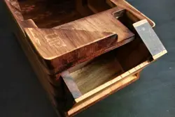 Ultra Pro Wooden 100 Card Deck Box Very Rare Hokusai Red Fuji Edition - Image 3