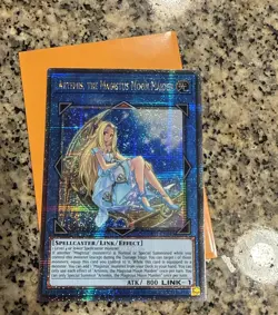 YuGiOh Artemis, The Magistus Moon Maiden RA01-EN049 Quarter Century Secret Rare - Image 1