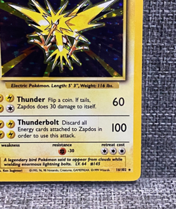 Zapdos 16/102 - Base Set Unlimited Holo Rare Pokemon TCG (MP) - Image 3