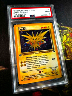 1999 POKEMON FOSSIL 1ST Edition #15 ZAPDOS HOLO PSA 9 TCG - Image 1