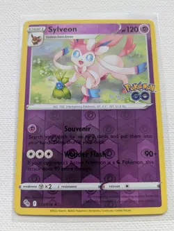 Sylveon Reverse Holofoil 035/078 Pokemon GO NM - Image 1