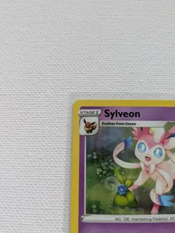 Sylveon Reverse Holofoil 035/078 Pokemon GO NM - Image 5
