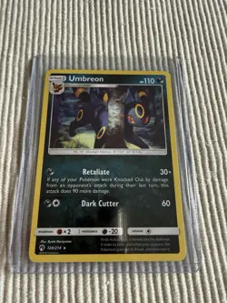 Pokemon TCG Sun & Moon Lost Thunder Umbreon Card 120/214 NM-MT Condition - Image 4