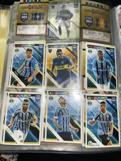 Fifa 365 XL Adrenalyn 2019 Trading Card +Limited (Panini, 2019) folder and cards - Image 3