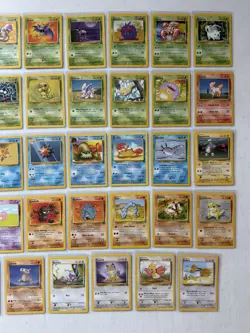 x39 Pokemon Card Lot WOTC Base Jungle Fossil Team Rocket Vintage PTCG - Image 3