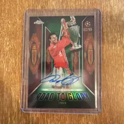 RYAN GIGGS 2025-26 TOPPS CHROME UEFA ROAD TO GLORY AUTO GREEN /99 MAN UNITED - Image 4