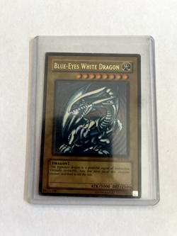 Blue-Eyes White Dragon SDK-001 Ultra Rare - Image 1