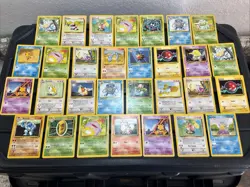 (30) Pokemon Card ALL VTG Lot Cards 1999 BASE SET Squirtle Poliwhirl Growlithe - Image 1