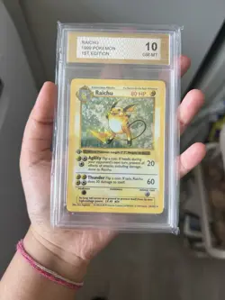 Pokemon Raichu Base Set Shadowless 1st Edition Holo Rare 14/102 PGC 10 - Image 1