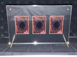 YuGiOh! 25th Anniversary Kaiba Briefcase Blue Eyes White dragon Display - Image 4