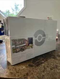Pokemon TCG Sword and Shield Ultra Premium Collection Charizard Box 820650871115 - Image 3