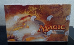 MAGIC THE GATHERING - SAVIORS OF KAMIGAWA - SEALED 36 PACK BOOSTER BOX (ENGLISH) 653569013396 - Image 1