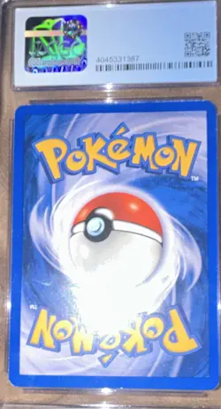 CGC 9 Hitmonchan 008/130 Base Set 2 2000 Holo Rare English Pokemon - Image 2