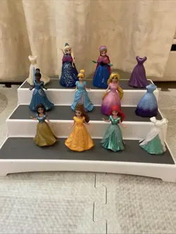 DISNEY Princess Magic Clip On Dress Figures Rapunzel Ariel Anna Elsa snap LOT - Image 1