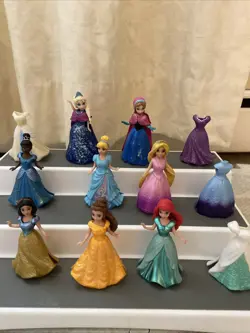 DISNEY Princess Magic Clip On Dress Figures Rapunzel Ariel Anna Elsa snap LOT - Image 5