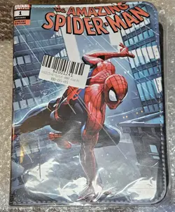Marvel Spider-Man Collector's Card Binder - Image 1