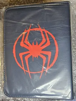 Marvel Spider-Man Collector's Card Binder - Image 2