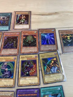 Vintage Yu-Gi-Oh Card Holo Lot of 24 Cards 1996 Konami - Image 5