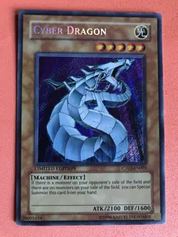 Yu-Gi-Oh! Cyber Dragon CT03-EN002 Secret Rare Holo Limited Edition 2006 - Image 1