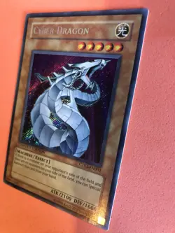 Yu-Gi-Oh! Cyber Dragon CT03-EN002 Secret Rare Holo Limited Edition 2006 - Image 4