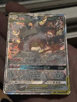 Reshiram & Charizard GX SM201 Sm Holo - Image 2