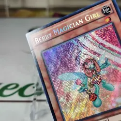 Berry Magician Girl MVP1-ENS14 Secret Rare 1st Edition Yugioh Very Light Play - Image 3