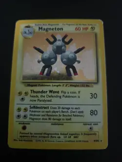 Magneton 9/102 Base Set Pokemon Card TCG Vintage WOTC Rare Holo 1999 MP - Image 3