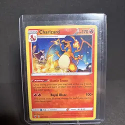 Charizard 025/185 Vivid Voltage Regular Non-Holo Rare Pokemon TCG Card - Image 1
