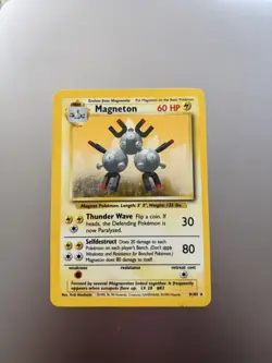 Pokemon Magneton Holo Rare Base Set 9/102 Stage 1 60 HP 1999 English - Image 1