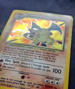 Charizard Holo Pokemon Card 4/102 Base Set Unlimited Rare (DAMAGED HP) - Image 5