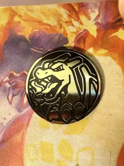 Pokemon TCG Charizard HOLO FOIL Coin GOLD Mirror JUMBO 2022 NEW NEAR MINT - Image 2