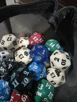 Magic the Gathering Spindown Dice D20 Lot (40 total dice) - Image 4